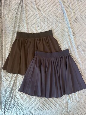 MARBLE Pleated Skirts in Black and dark blue